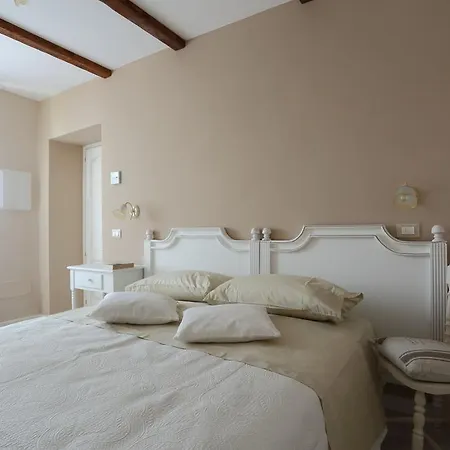 Ambrosio Relais Couette-café 4*